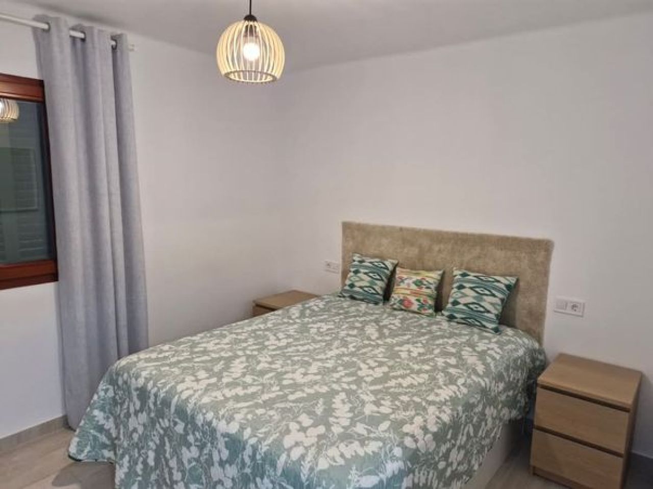 Arenal, amplio apartamento con vista al mar