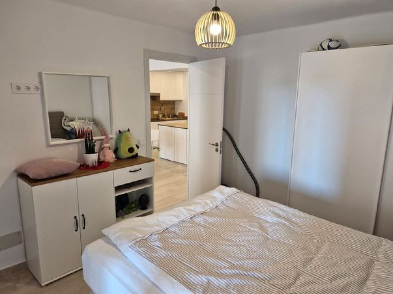 Arenal, amplio apartamento con vista al mar