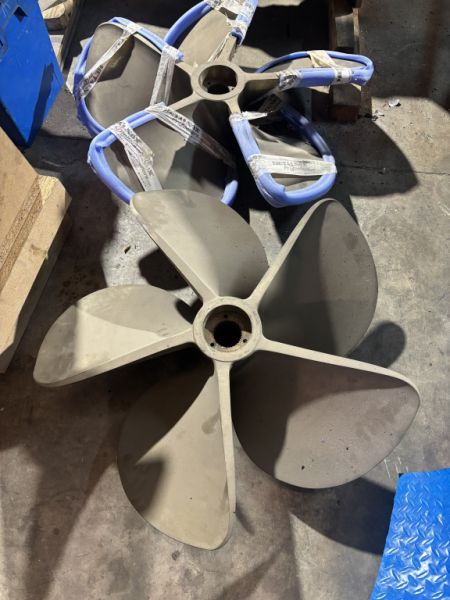 Propulsores de superficie Arneson