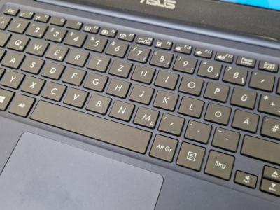 Asus EeePC Netbook Minu Notebook, funcional, 11" CPU Intel