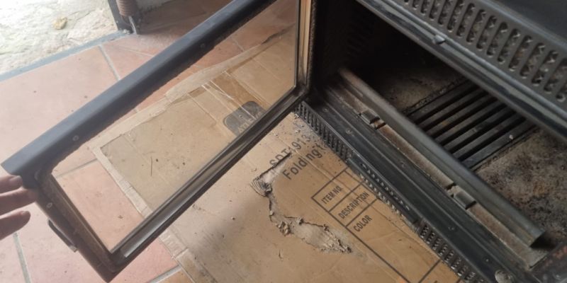 Ausgezeichneter *Spartherm*. Holzkamineinsatz aus Gusseisen.