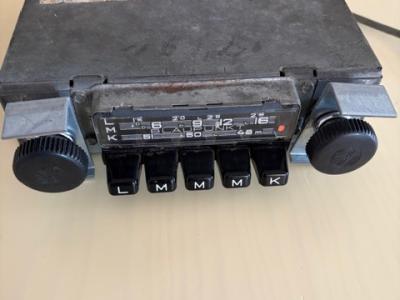 Autoradio Blaupunkt Frankfurt für Oldtimer VW Käfer u.s.w. 12 Volt zu verkaufen