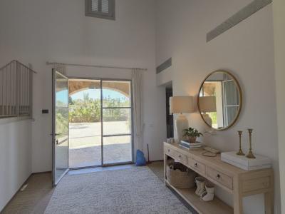 Avantgarde und Natur: Luxusvilla mit Panoramablick zwischen Porto Colom und Manacor