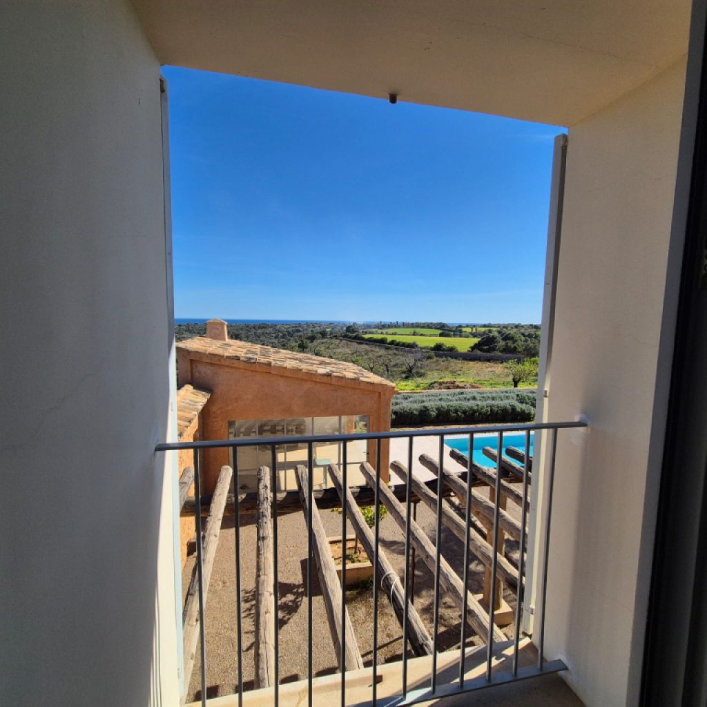 Avantgarde und Natur: Luxusvilla mit Panoramablick zwischen Porto Colom und Manacor