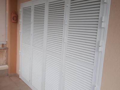 4-piece balcony shutter door