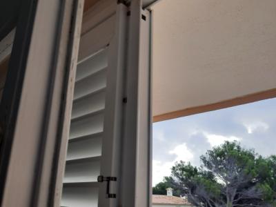 4-piece balcony shutter door