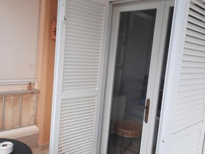 4-piece balcony shutter door