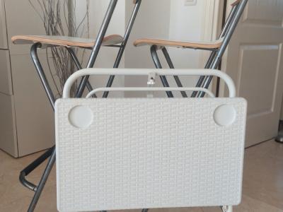 Mesa de balcón blanca plegable