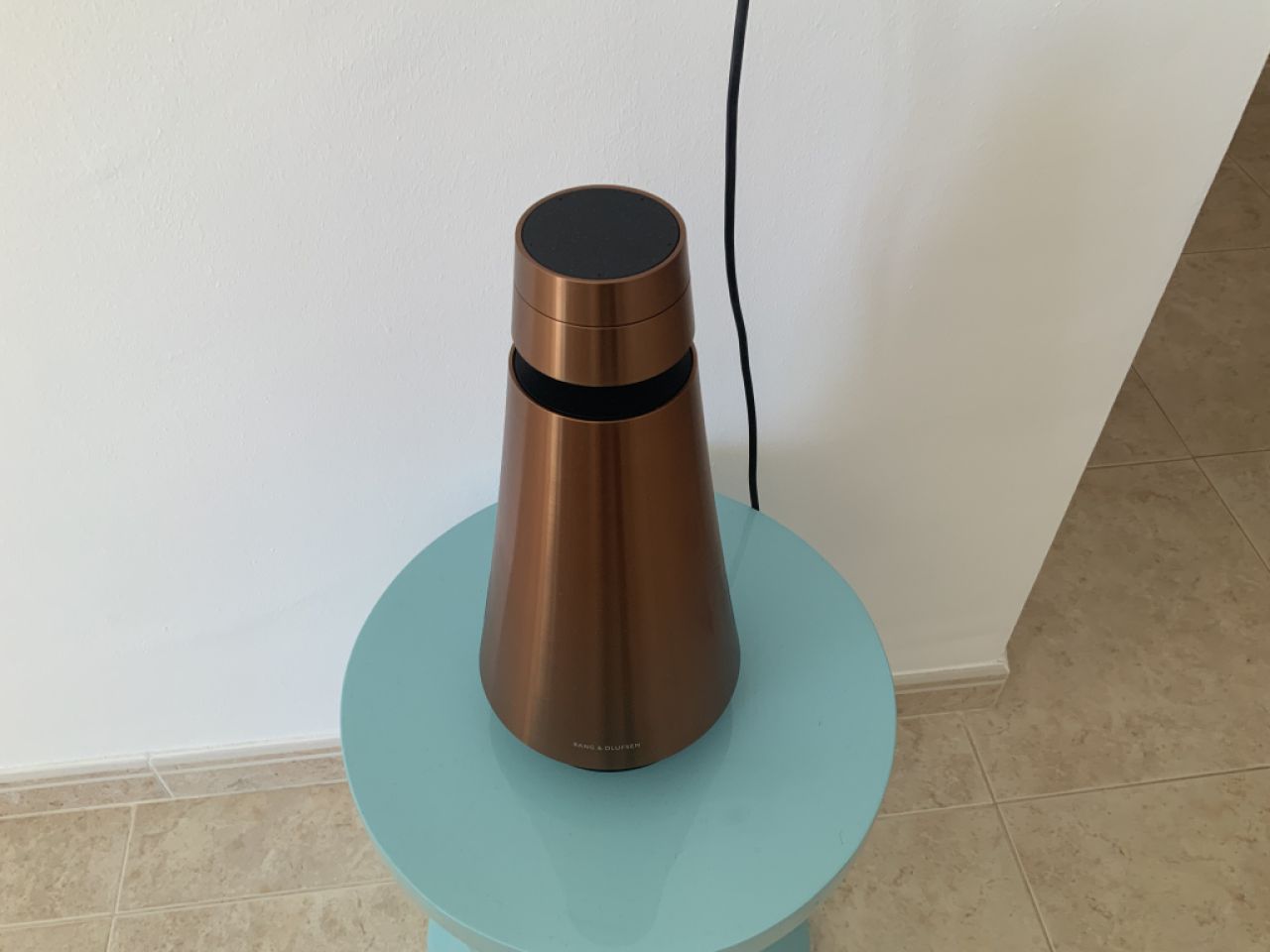 Bang & Olufsen Beosound 1 en bronce con batería