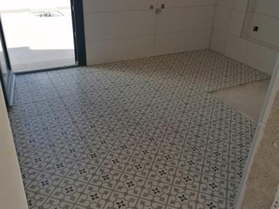 Construcción, forro de piedras etcc