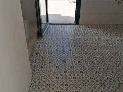 Construcción, forro de piedras etcc