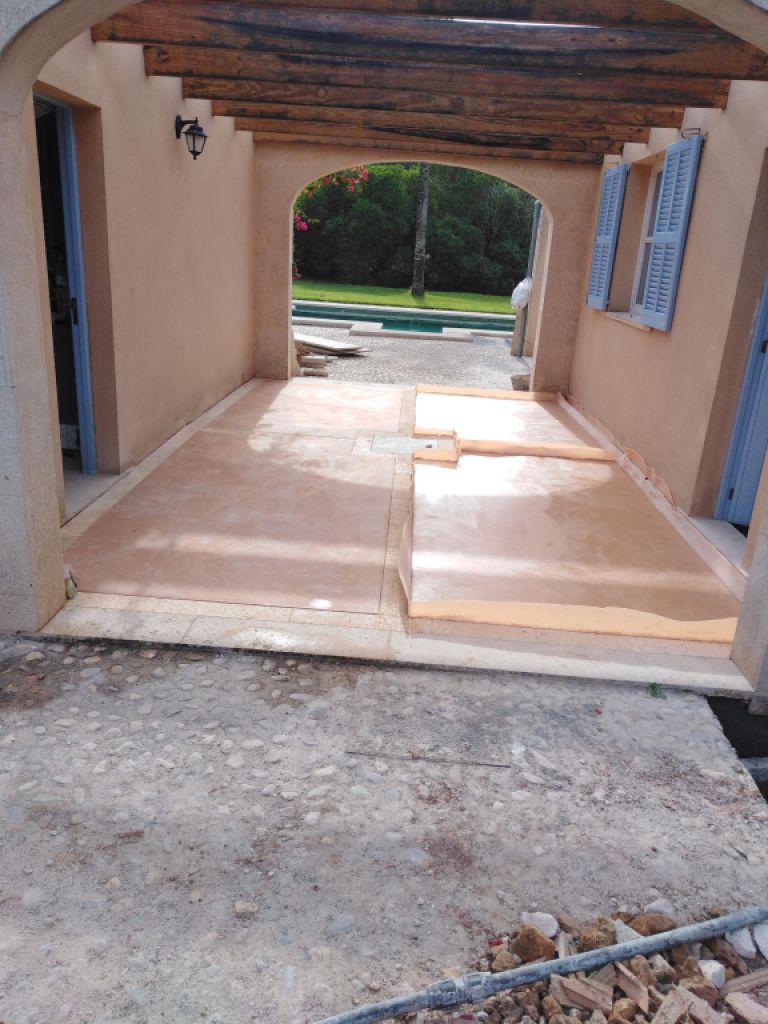 Construcción y reformas en general.