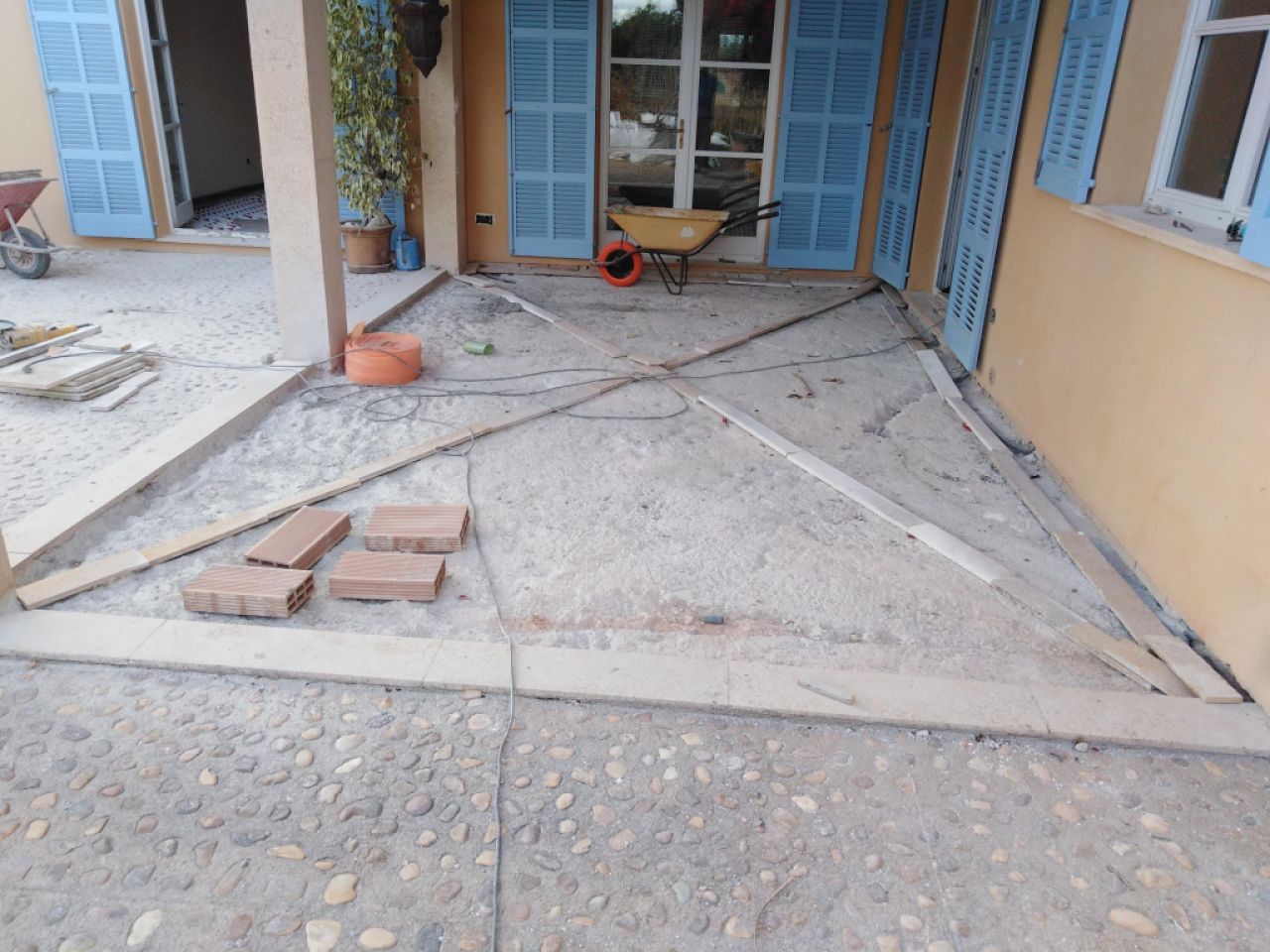 Construcción y reformas en general.