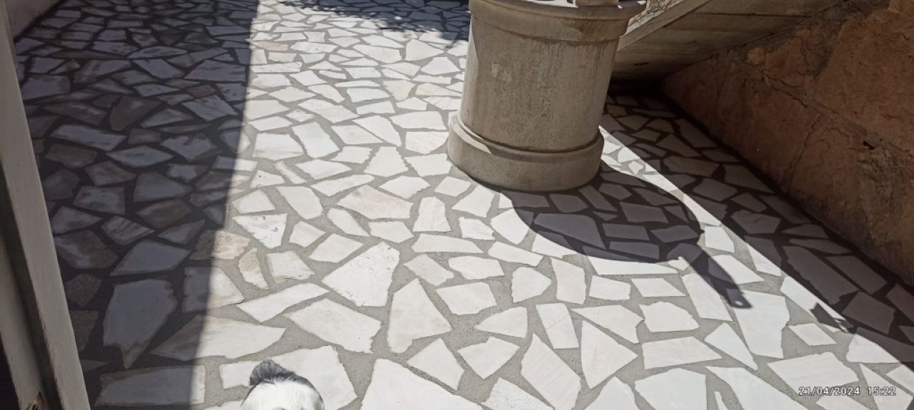 Bauwesen Zimmermannsdecken aus Holz und Aluminium