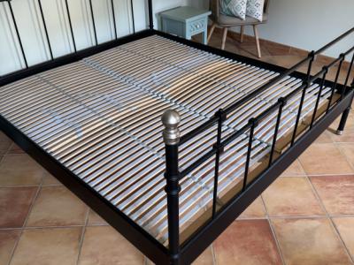 Cama de metal 1,80x2,00m con somier