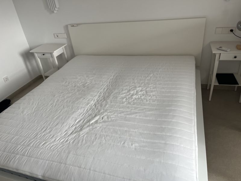 Cama blanca IKEA 160x200