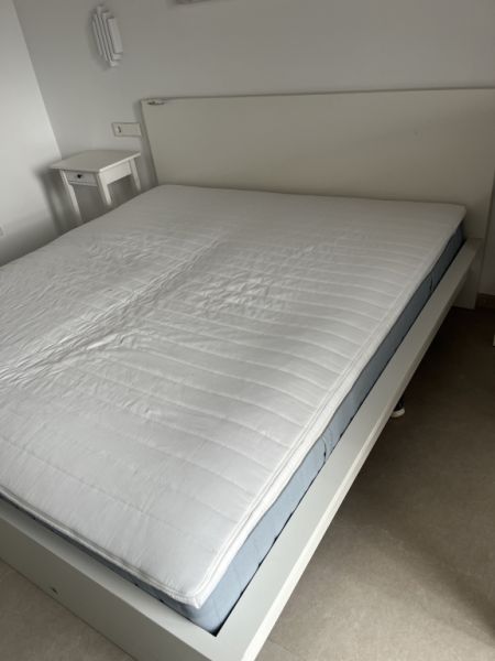 Cama blanca IKEA 160x200