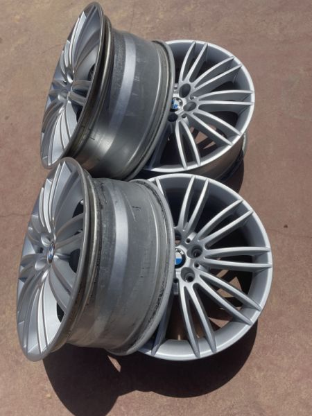 BMW R18X8 ET35 Felgen in neuwertigem Zustand