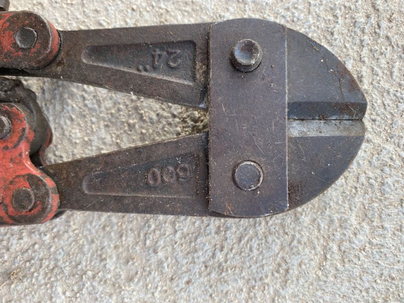 Pernos/Cortadores de cubierta