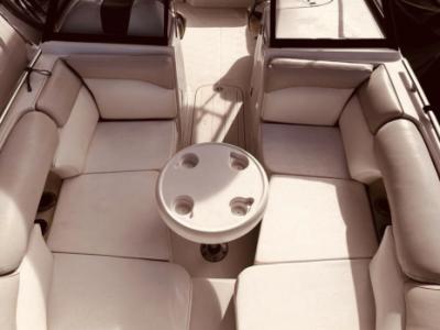 Boot Starcraft SCX 250 –Liegeplatz in Port Adriano