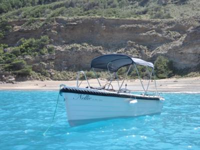 Alquiler de barcos Alcudia Silver Yacht 15PS 6PAX todo incluido
