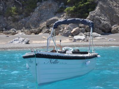 Alquiler de barcos Alcudia Silver Yacht 15PS 6PAX todo incluido