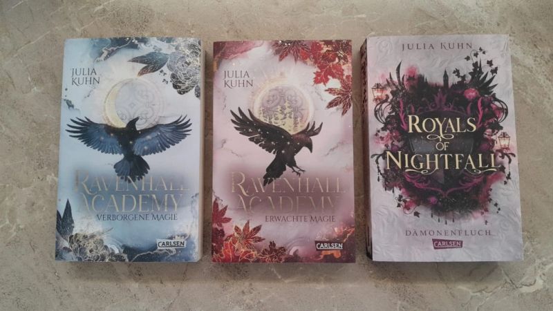 Bücher (Julia Kuhn, Anne Lück und Kristina Moninger)