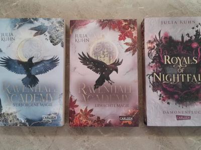 Bücher (Julia Kuhn, Anne Lück und Kristina Moninger)