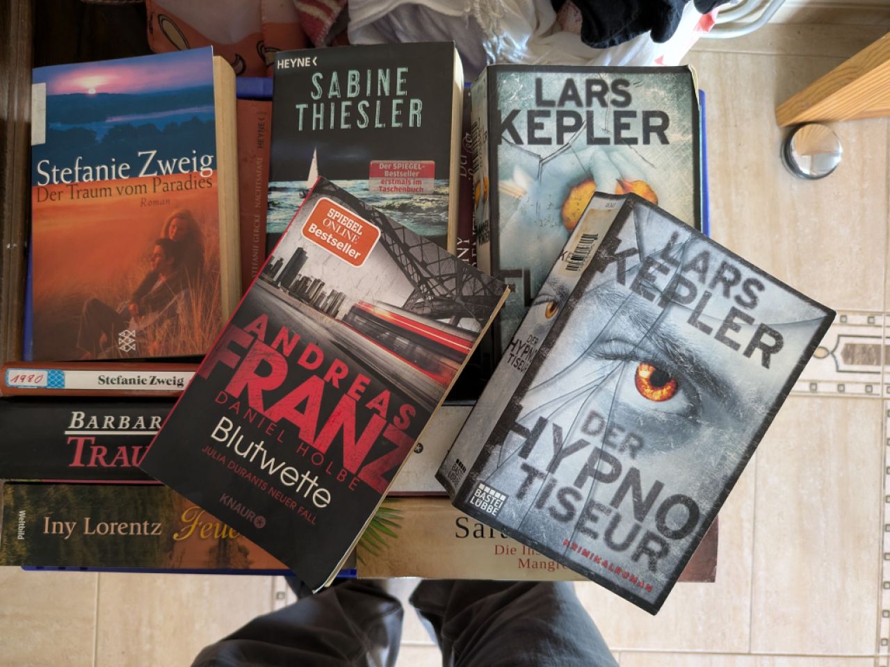 Bücher, Romane bekannter Autoren