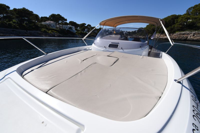 Cap Camarat 7.5 WA – Sportlich. Kompakt. Einfach perfekt für Cala d’Or!