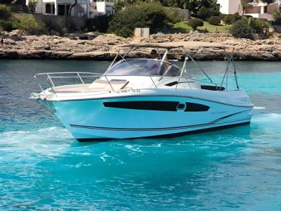 Cap Camarat 8.5 WA – Dein Charterboot in Cala d’Or