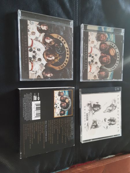 CDs de diversos intérpretes