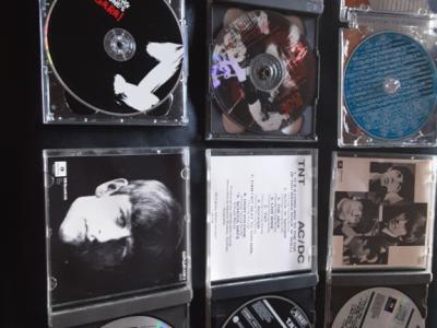 CDs de diversos intérpretes