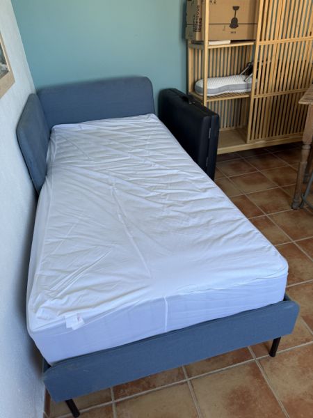 Cama chaise longue prácticamente sin usar