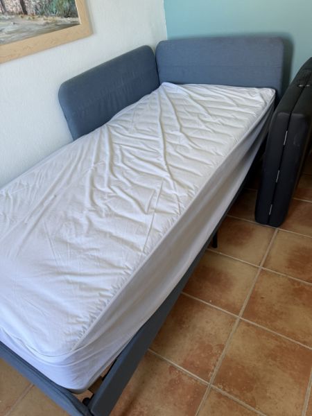 Cama chaise longue prácticamente sin usar
