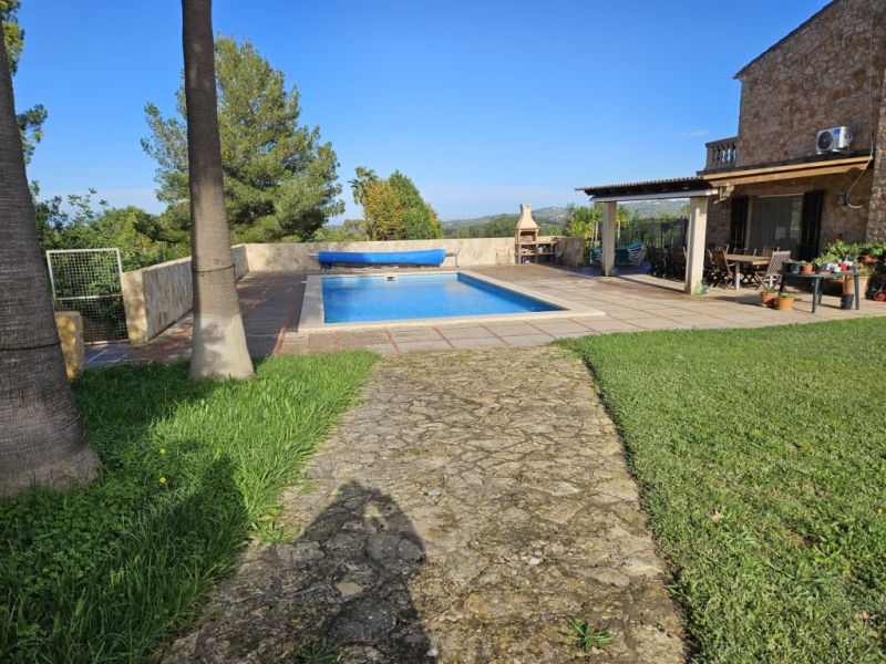 Chalet with Pool and Guest House in Felanitx