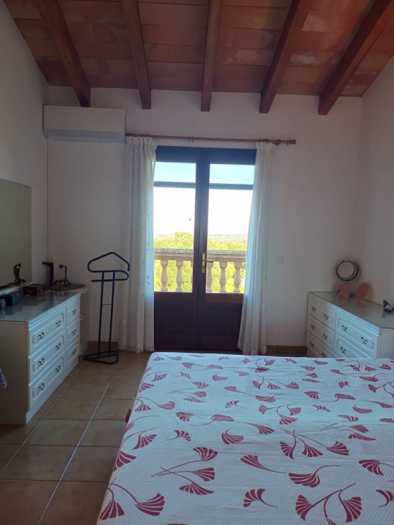 Chalet with Pool and Guest House in Felanitx