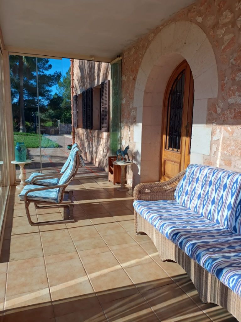 Chalet with Pool and Guest House in Felanitx