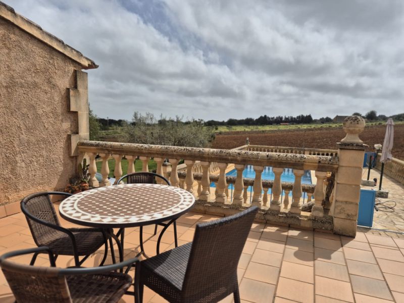 Charming Rustic House with Pool – Temporary Winter Rental