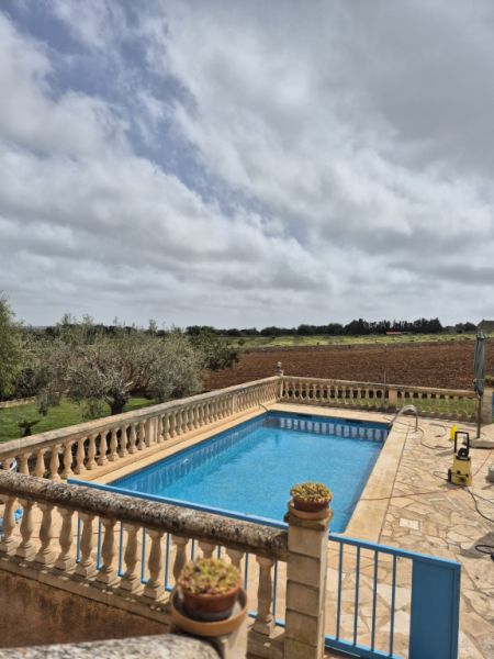 Charming Rustic House with Pool – Temporary Winter Rental