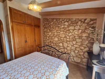 Charming Rustic House with Pool – Temporary Winter Rental