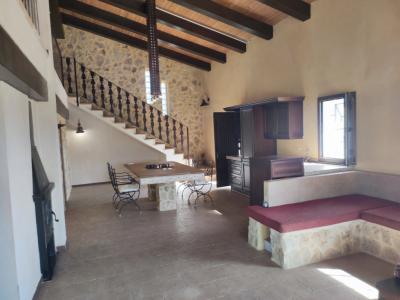 Charmantes Landhaus aus Stein auf großem Grundstück im Raum Inca