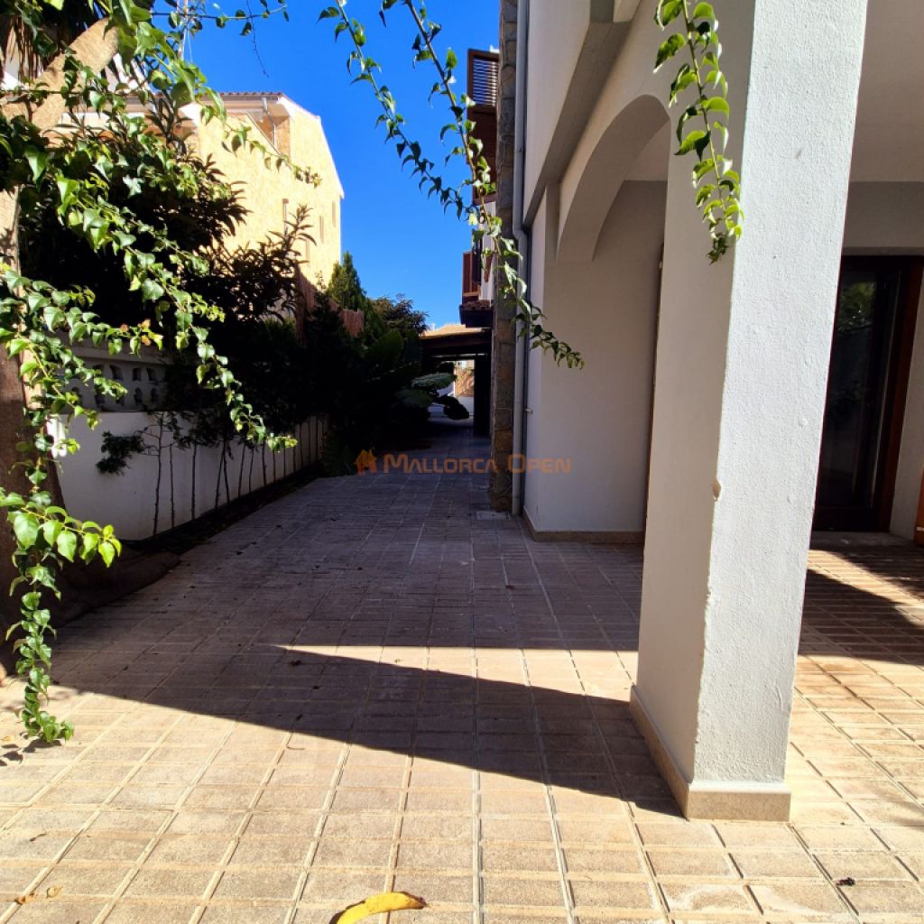 Charmantes Reihenhaus in der besten Wohngegend von Porto Cristo