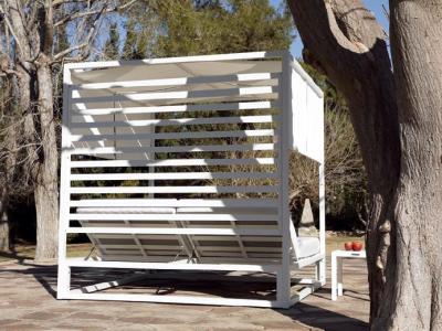 Chill Daybed (NEU), Ausstellungsmodell 195x195x195cm