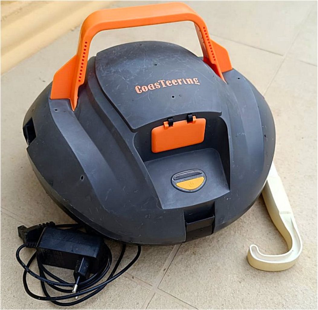 Batería para Robot de Piscina CoasTeering – Excelente Estado & Inalámbrico – incl. Accesorios