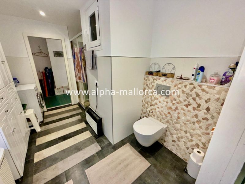 COSTA DE LA CALMA: Komplett sanierte ERDGESCHOSS-WOHNUNG mit 1 SZ in ruhiger Hausgemeinschaft