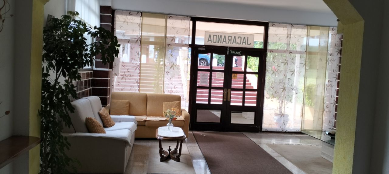 COSTA DE LA CALMA (SANTA PONSA): Renovierungsbedürftiges Studio fussläufig zum Strand