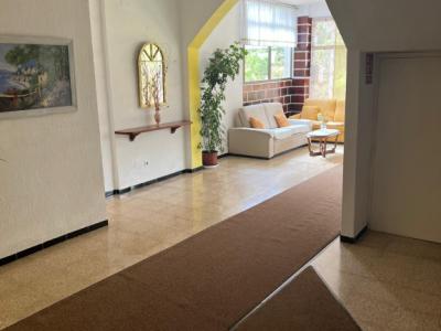 COSTA DE LA CALMA (SANTA PONSA): Renovierungsbedürftiges Studio fussläufig zum Strand