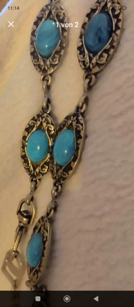 Damengürtel mit türkisfarbenen Steinen