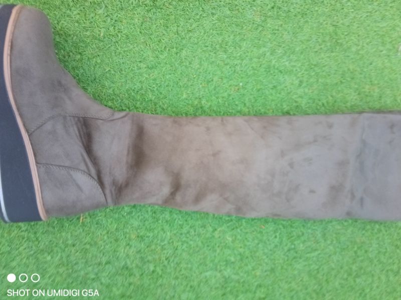 Botas de mujer ante sintético Talla 40 con cuña verde musgo